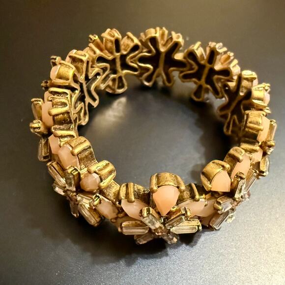 J.Crew Light Pink Floral Crystal Beaded Stretch Bracelet - Picture 7 of 8